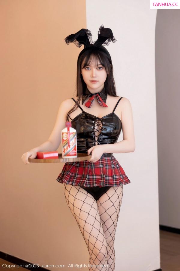 豆瓣酱  [XiuRen]高清写真图 2023.10.27 No.7575 豆瓣酱 丰腴美臀第3张图片